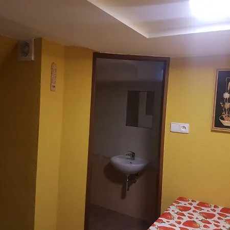 Apartman Jirinka Suteren *