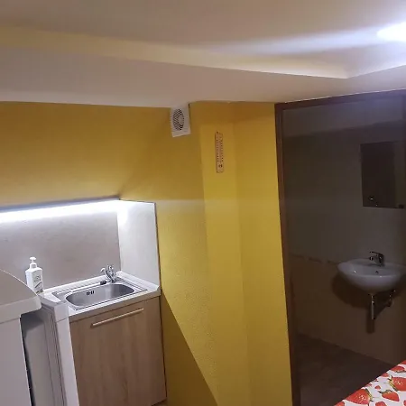 Apartman Jirinka Suteren *